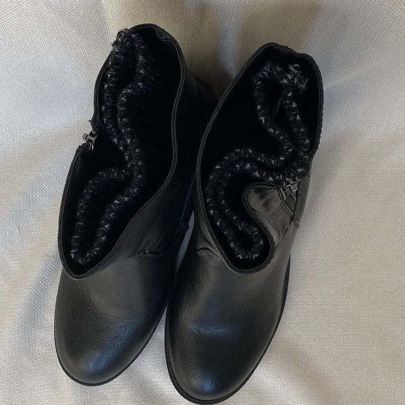 Carrini CA Collection Women's Fashion Knitting-Lined Booties - Picture 6 of 6